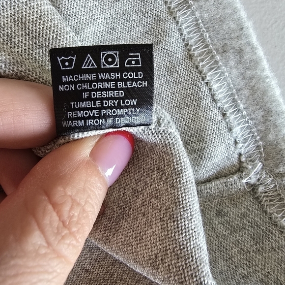 NWT NFL Team Apparel Arizona Cardinals Crew Neck Sweatshirt Women's Size M. - Picture 3 of 8